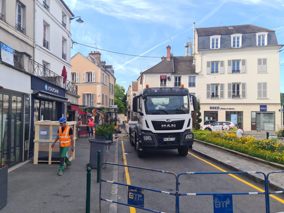 chantier-travaux-publics-et-voiries-reseaux-divers